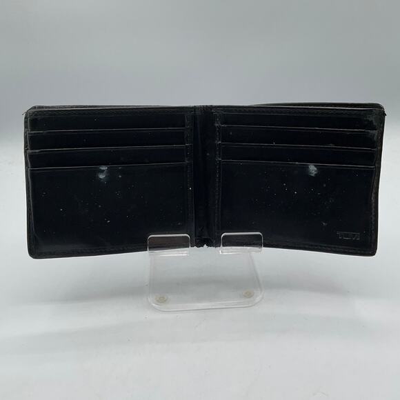 Tumi Men’s Leather Bifold Wallet Slim Billfold, Black - Picture 3 of 9